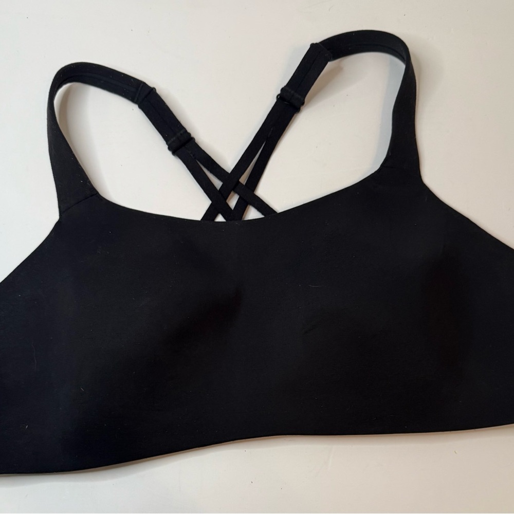 Lululemon Like a Cloud Black Longline Bra Criss Cross Back Adjustable Straps
